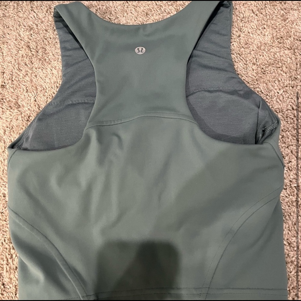 Lululemon cropped tank top